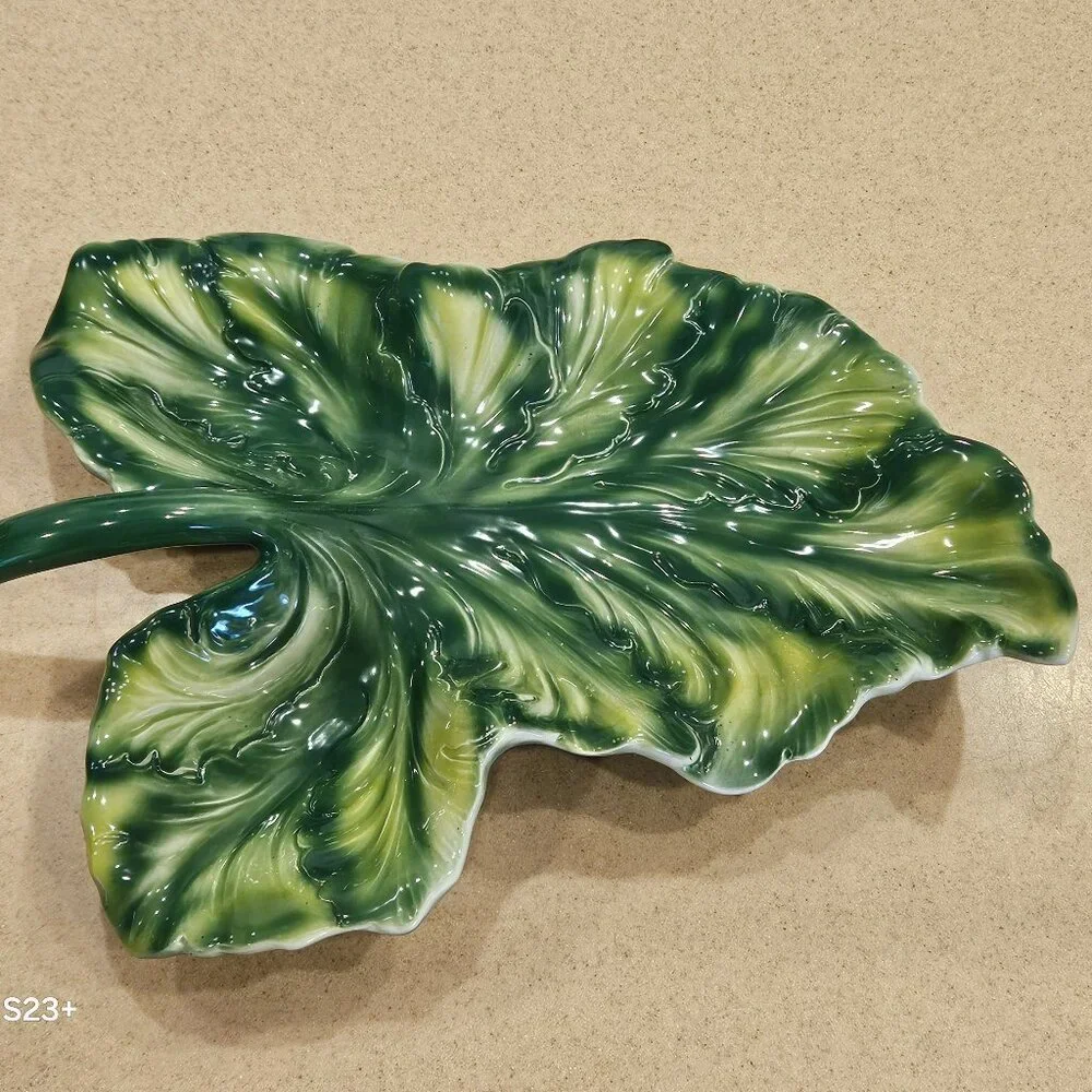 VINTAGE ITALIAN MAJOLICA VIETRI GREEN FOLIAGE CABBAGE LEAF SERVING DISH BOWL